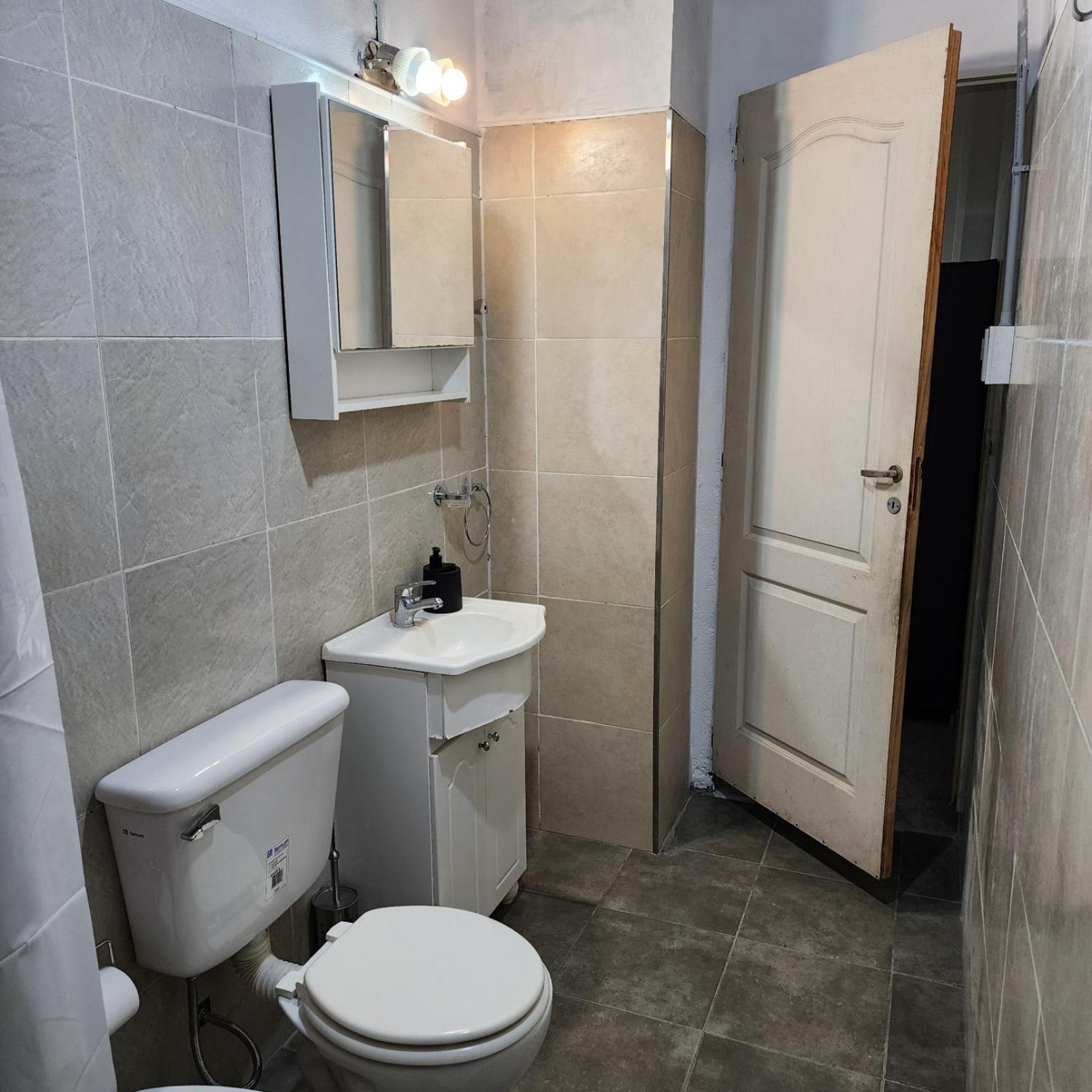 Departamento En Planta Baja, Centrico, Cochera Cubierta Sarmiento265apart D5 Apartment