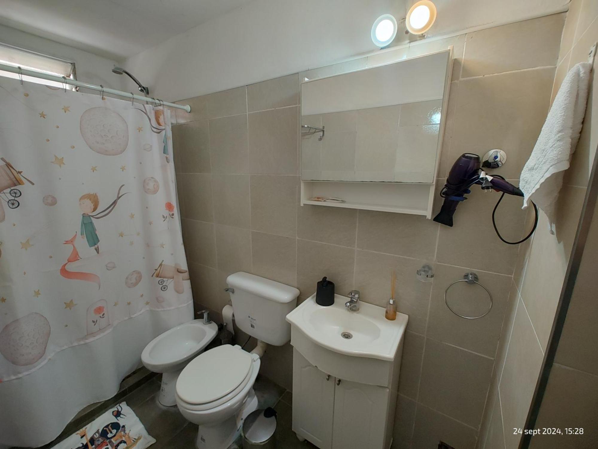 Departamento En Planta Baja, Centrico, Cochera Cubierta Sarmiento265apart D5