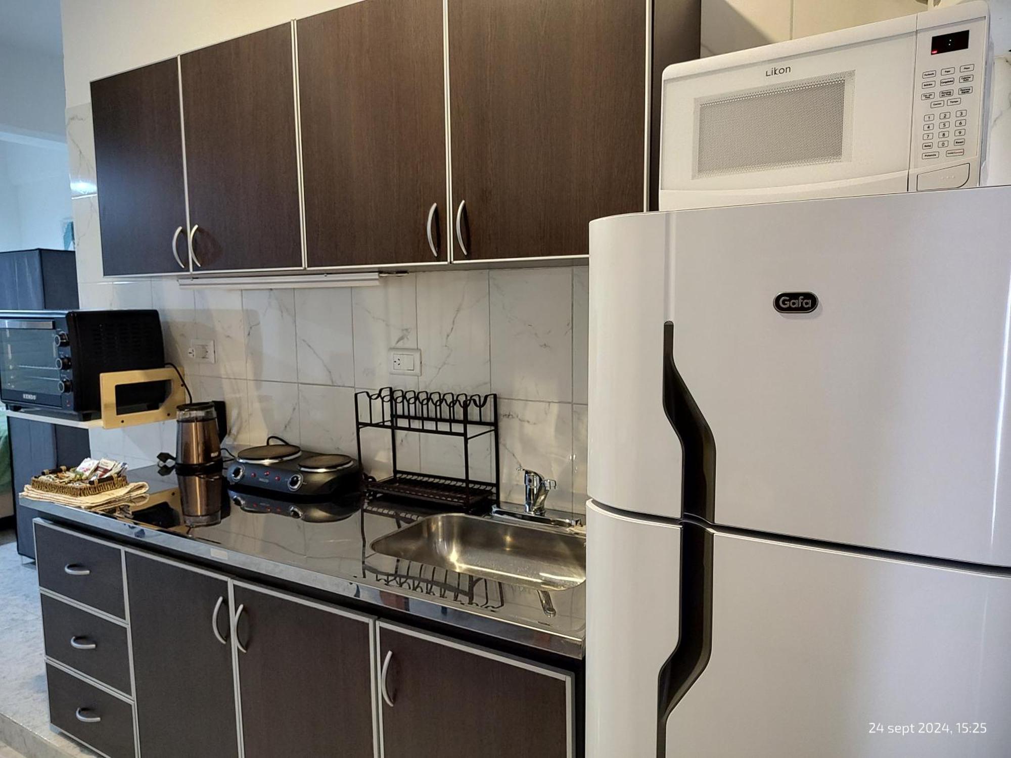 Departamento En Planta Baja, Centrico, Cochera Cubierta Sarmiento265apart D5