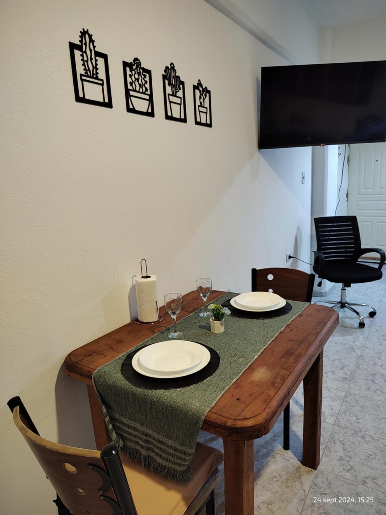 Departamento En Planta Baja, Centrico, Cochera Cubierta Sarmiento265apart D5 Apartment